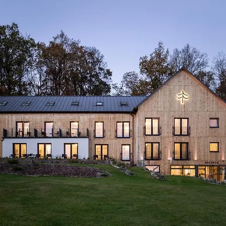 Hotell U Forta Hřensko
